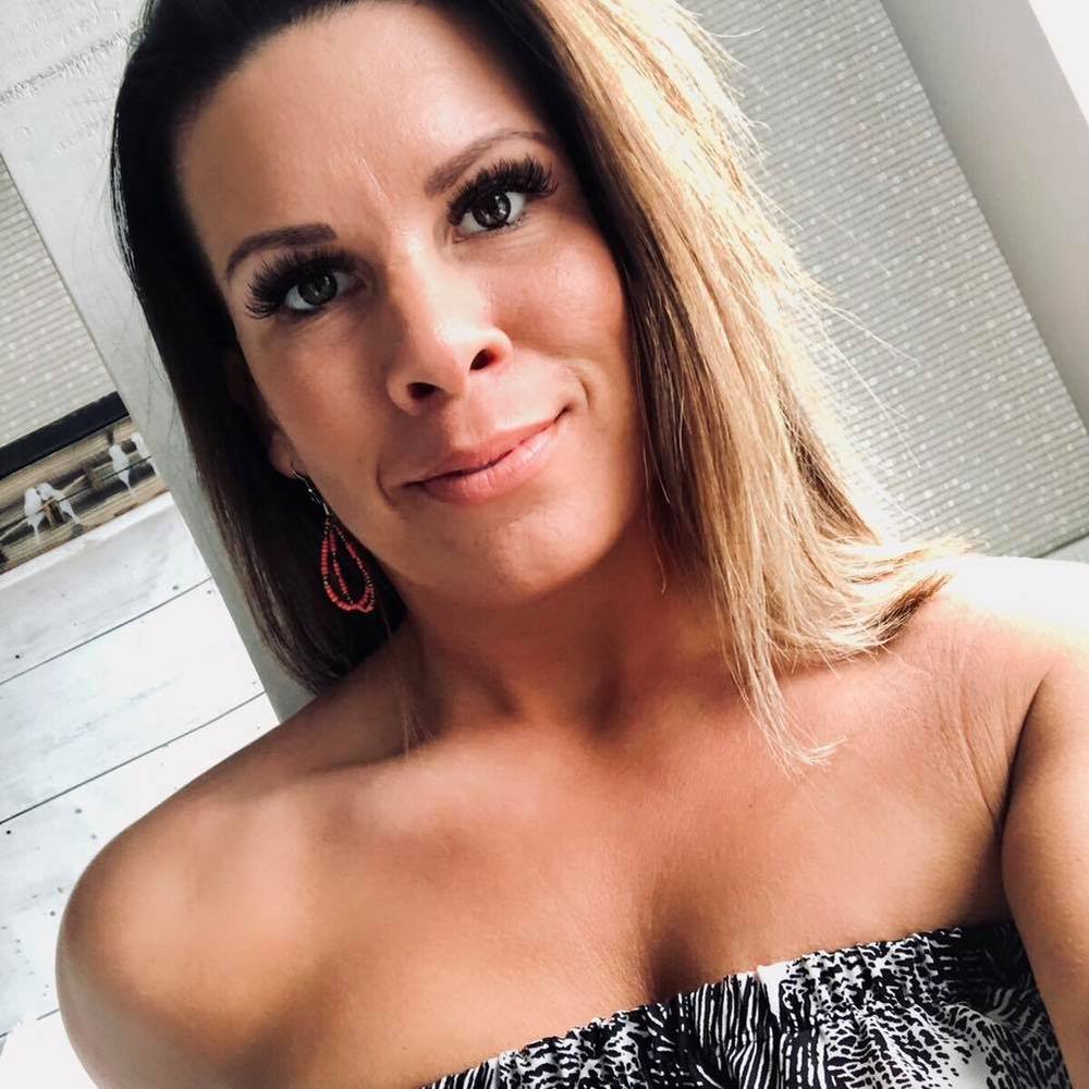 Meet your Posher, Angela